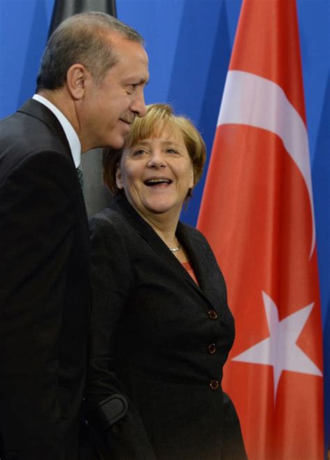 ‘­M­e­r­k­e­l­,­ ­E­r­d­o­ğ­a­n­­ı­n­ ­Ç­e­k­i­c­i­l­i­ğ­i­n­e­ ­K­a­r­ş­ı­ ­Ş­e­r­b­e­t­l­i­!­’­